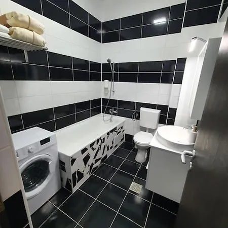 Cream Apartment Bucharest