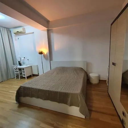 Apartment Cream